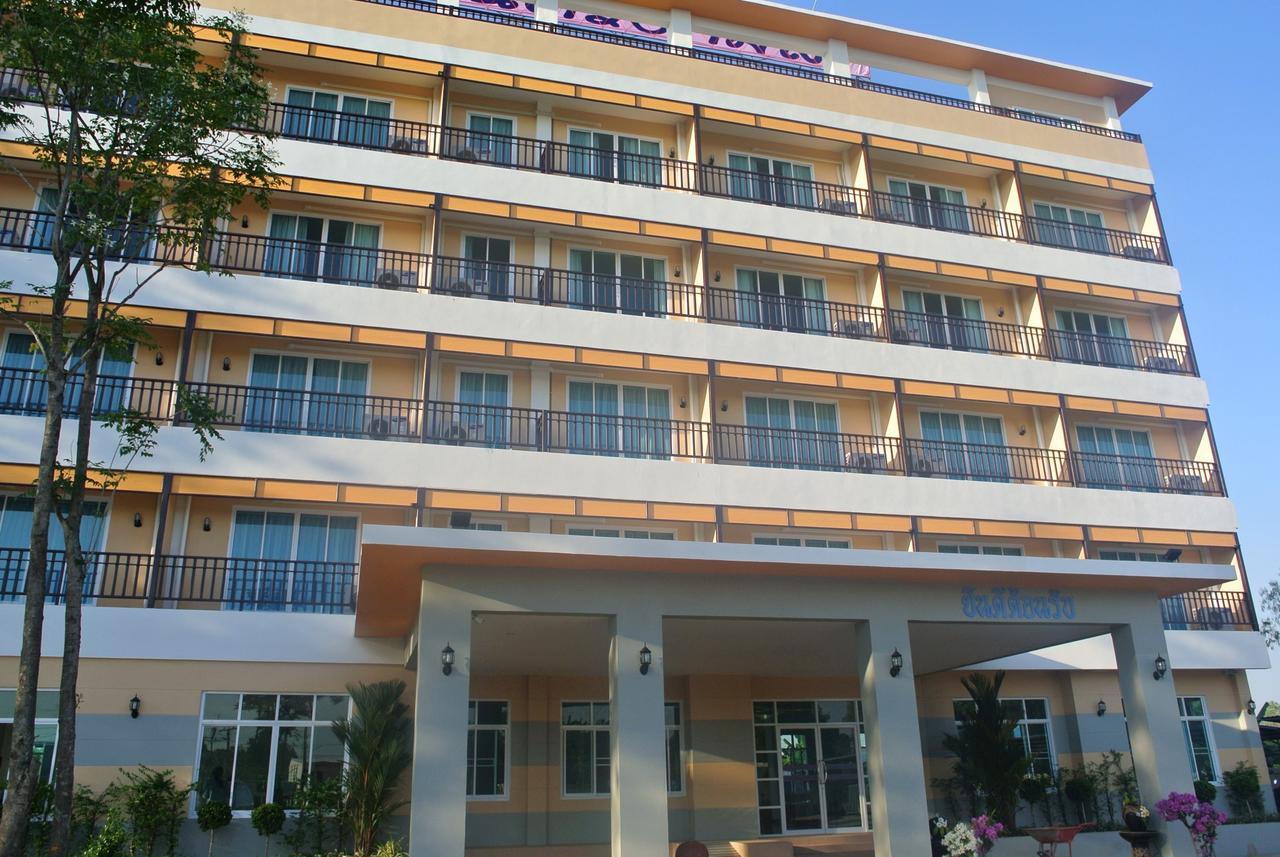 Baan Duangkamol Hotel Phitsanulok Luaran gambar